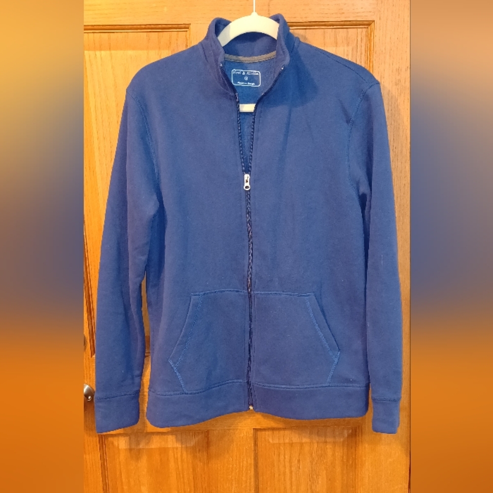 Noel & Noelia Men's Zippered Front Pocket Sweater Jacket Size Small - Used Good